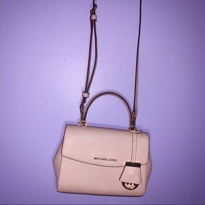 NEW Michael Kors Soft Pink Ava Crossbody Bag